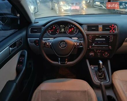 Бежевий Фольксваген Джетта, об'ємом двигуна 1.8 л та пробігом 163 тис. км за 9990 $, фото 16 на Automoto.ua