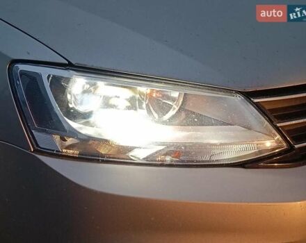 Бежевий Фольксваген Джетта, об'ємом двигуна 1.8 л та пробігом 163 тис. км за 9990 $, фото 7 на Automoto.ua