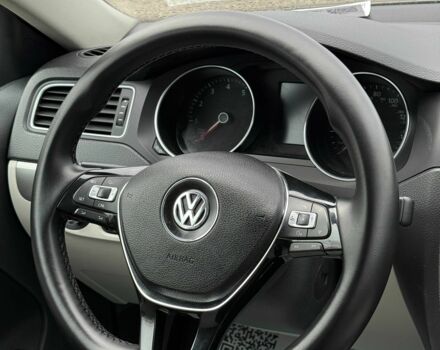 Бежевый Фольксваген Джетта, объемом двигателя 1.8 л и пробегом 204 тыс. км за 8900 $, фото 4 на Automoto.ua