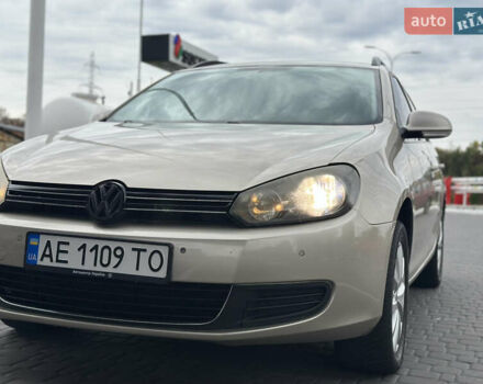 Бежевий Фольксваген Джетта, об'ємом двигуна 2.48 л та пробігом 220 тис. км за 7200 $, фото 2 на Automoto.ua