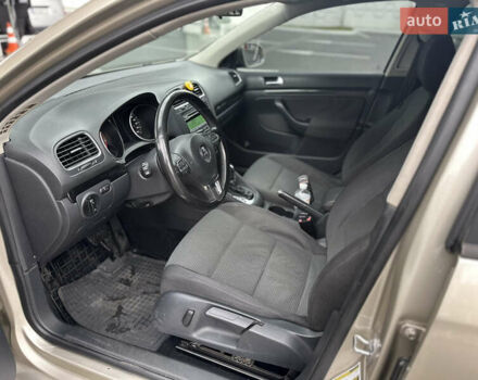 Бежевий Фольксваген Джетта, об'ємом двигуна 2.48 л та пробігом 220 тис. км за 7200 $, фото 9 на Automoto.ua