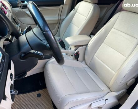 Бежевий Фольксваген Джетта, об'ємом двигуна 2 л та пробігом 285 тис. км за 10490 $, фото 18 на Automoto.ua