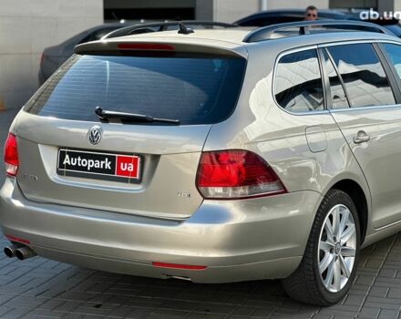 Бежевий Фольксваген Джетта, об'ємом двигуна 2 л та пробігом 285 тис. км за 10490 $, фото 7 на Automoto.ua