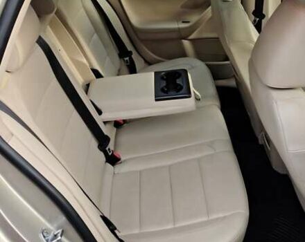 Бежевый Фольксваген Джетта, объемом двигателя 2.48 л и пробегом 254 тыс. км за 8299 $, фото 9 на Automoto.ua