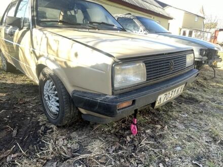 Фольксваген Джетта 1986 в Житомире на Automoto.ua Бежевый Фольксваген Джетта, объемом двигателя 1.8 л и пробегом 270 тыс. км за 1100 $, фото 1 на Automoto.ua