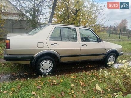 Фольксваген Джетта 1988 в Дубно на Automoto.ua Бежевый Фольксваген Джетта, объемом двигателя 1.8 л и пробегом 250 тыс. км за 1250 $, фото 1 на Automoto.ua