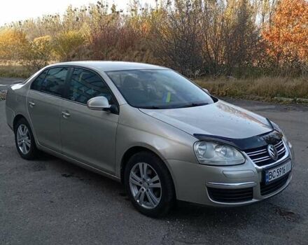 Фольксваген Джетта 2006 в Львове на Automoto.ua Бежевый Фольксваген Джетта, объемом двигателя 1.6 л и пробегом 246 тыс. км за 6100 $, фото 1 на Automoto.ua