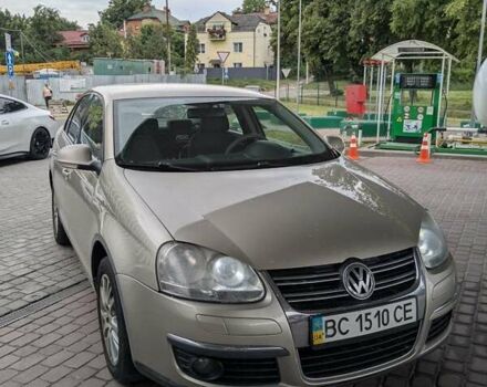 Бежевый Фольксваген Джетта, объемом двигателя 1.6 л и пробегом 170 тыс. км за 4700 $, фото 1 на Automoto.ua