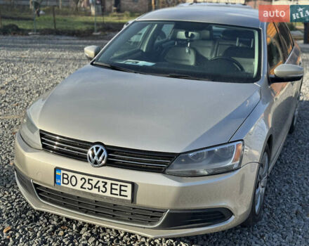 Фольксваген Джетта 2012 в Хмельницком на Automoto.ua Бежевый Фольксваген Джетта, объемом двигателя 2.48 л и пробегом 289 тыс. км за 7999 $, фото 1 на Automoto.ua