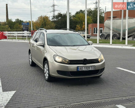 Бежевий Фольксваген Джетта, об'ємом двигуна 2.48 л та пробігом 220 тис. км за 7200 $, фото 1 на Automoto.ua