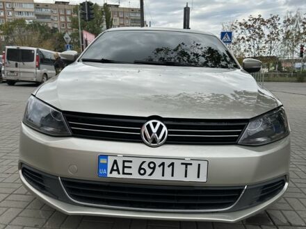 Фольксваген Джетта 2014 в Кривом Роге на Automoto.ua Бежевый Фольксваген Джетта, объемом двигателя 1.8 л и пробегом 230 тыс. км за 8500 $, фото 1 на Automoto.ua