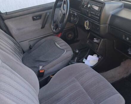 Чорний Фольксваген Джетта, об'ємом двигуна 1.6 л та пробігом 270 тис. км за 800 $, фото 1 на Automoto.ua