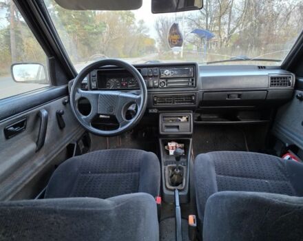 Чорний Фольксваген Джетта, об'ємом двигуна 1.6 л та пробігом 333 тис. км за 800 $, фото 4 на Automoto.ua