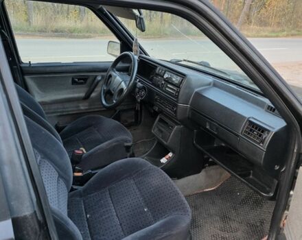 Чорний Фольксваген Джетта, об'ємом двигуна 1.6 л та пробігом 333 тис. км за 800 $, фото 7 на Automoto.ua