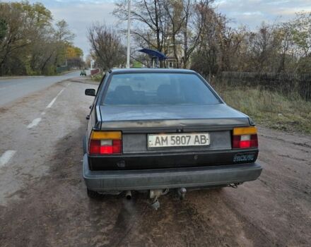 Чорний Фольксваген Джетта, об'ємом двигуна 1.6 л та пробігом 333 тис. км за 800 $, фото 5 на Automoto.ua