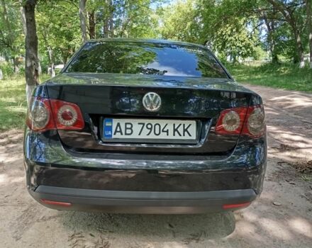 Чорний Фольксваген Джетта, об'ємом двигуна 1.6 л та пробігом 202 тис. км за 5499 $, фото 1 на Automoto.ua