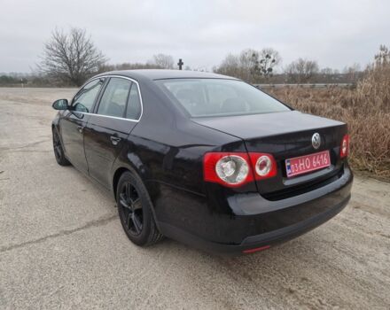 Черный Фольксваген Джетта, объемом двигателя 1.6 л и пробегом 154 тыс. км за 5999 $, фото 6 на Automoto.ua