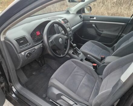 Черный Фольксваген Джетта, объемом двигателя 1.6 л и пробегом 154 тыс. км за 5999 $, фото 13 на Automoto.ua