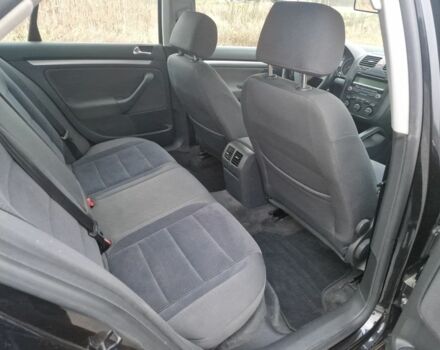 Черный Фольксваген Джетта, объемом двигателя 1.6 л и пробегом 154 тыс. км за 5999 $, фото 11 на Automoto.ua