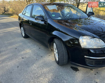 Черный Фольксваген Джетта, объемом двигателя 1.6 л и пробегом 197 тыс. км за 6100 $, фото 9 на Automoto.ua