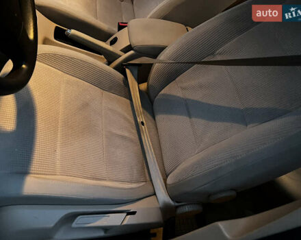 Черный Фольксваген Джетта, объемом двигателя 1.6 л и пробегом 202 тыс. км за 5200 $, фото 6 на Automoto.ua