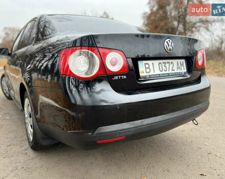Черный Фольксваген Джетта, объемом двигателя 1.6 л и пробегом 195 тыс. км за 5400 $, фото 4 на Automoto.ua