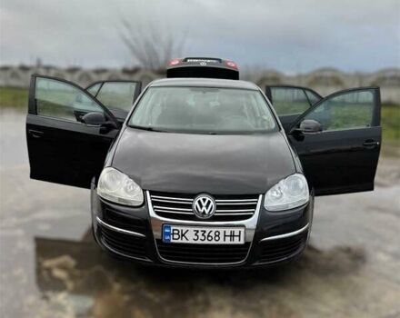 Черный Фольксваген Джетта, объемом двигателя 1.6 л и пробегом 282 тыс. км за 4500 $, фото 2 на Automoto.ua