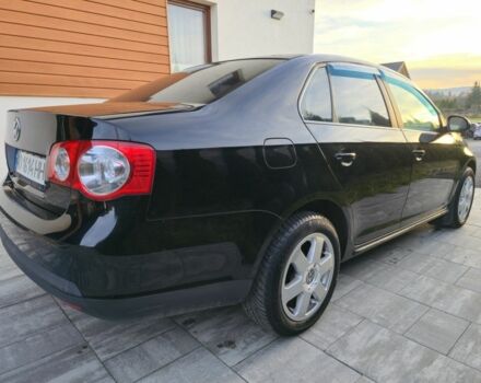 Черный Фольксваген Джетта, объемом двигателя 1.6 л и пробегом 235 тыс. км за 5500 $, фото 5 на Automoto.ua