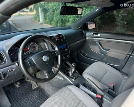 Черный Фольксваген Джетта, объемом двигателя 1.6 л и пробегом 200 тыс. км за 5950 $, фото 17 на Automoto.ua