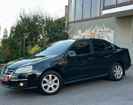 Чорний Фольксваген Джетта, об'ємом двигуна 1.6 л та пробігом 200 тис. км за 5990 $, фото 2 на Automoto.ua