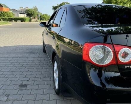 Черный Фольксваген Джетта, объемом двигателя 1.6 л и пробегом 295 тыс. км за 5500 $, фото 1 на Automoto.ua