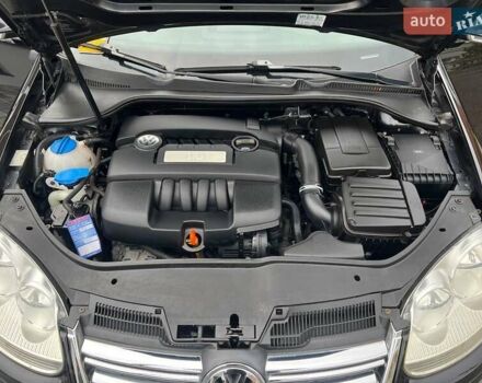 Фольксваген Джетта 2006 в Хмельницком на Automoto.ua Черный Фольксваген Джетта, объемом двигателя 1.6 л и пробегом 188 тыс. км за 6599 $, фото 56 на Automoto.ua