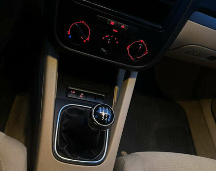 Черный Фольксваген Джетта, объемом двигателя 1.6 л и пробегом 202 тыс. км за 5200 $, фото 11 на Automoto.ua