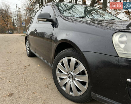 Черный Фольксваген Джетта, объемом двигателя 1.6 л и пробегом 195 тыс. км за 5400 $, фото 7 на Automoto.ua
