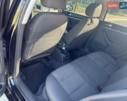 Черный Фольксваген Джетта, объемом двигателя 1.6 л и пробегом 249 тыс. км за 5000 $, фото 7 на Automoto.ua