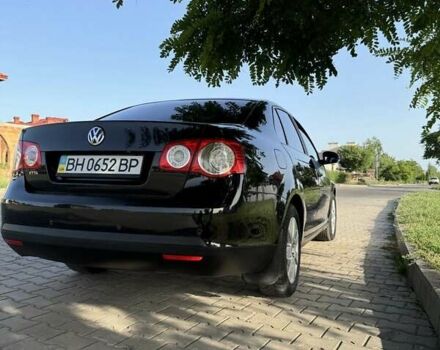 Черный Фольксваген Джетта, объемом двигателя 1.6 л и пробегом 295 тыс. км за 5500 $, фото 5 на Automoto.ua
