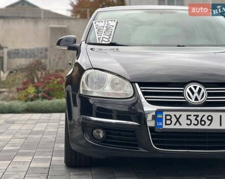 Фольксваген Джетта 2006 в Хмельницком на Automoto.ua Черный Фольксваген Джетта, объемом двигателя 1.6 л и пробегом 188 тыс. км за 6599 $, фото 4 на Automoto.ua