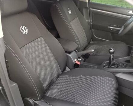 Черный Фольксваген Джетта, объемом двигателя 1.6 л и пробегом 210 тыс. км за 5700 $, фото 4 на Automoto.ua