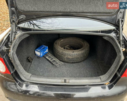 Черный Фольксваген Джетта, объемом двигателя 1.6 л и пробегом 195 тыс. км за 5400 $, фото 13 на Automoto.ua