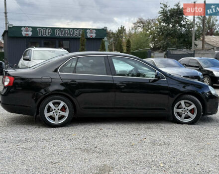 Черный Фольксваген Джетта, объемом двигателя 2.5 л и пробегом 320 тыс. км за 6300 $, фото 6 на Automoto.ua