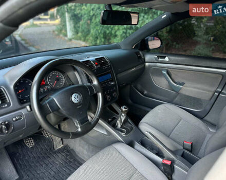 Черный Фольксваген Джетта, объемом двигателя 1.6 л и пробегом 200 тыс. км за 5950 $, фото 17 на Automoto.ua