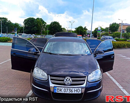 Черный Фольксваген Джетта, объемом двигателя 2 л и пробегом 318 тыс. км за 4999 $, фото 4 на Automoto.ua