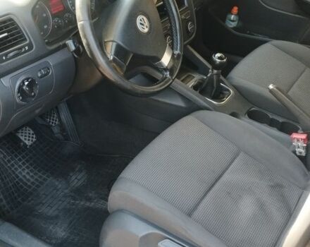 Черный Фольксваген Джетта, объемом двигателя 1.9 л и пробегом 240 тыс. км за 4600 $, фото 5 на Automoto.ua