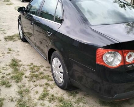 Фольксваген Джетта 2006 в Сумах на Automoto.ua Черный Фольксваген Джетта, объемом двигателя 1.6 л и пробегом 312 тыс. км за 4450 $, фото 5 на Automoto.ua