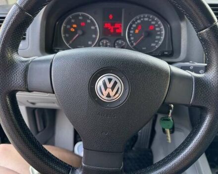 Черный Фольксваген Джетта, объемом двигателя 1.6 л и пробегом 295 тыс. км за 5500 $, фото 6 на Automoto.ua