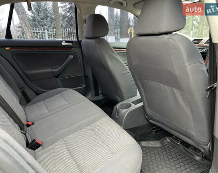 Черный Фольксваген Джетта, объемом двигателя 1.6 л и пробегом 195 тыс. км за 5400 $, фото 8 на Automoto.ua