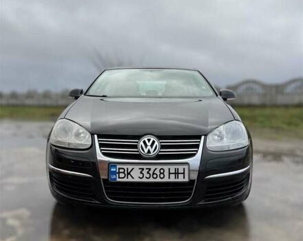 Черный Фольксваген Джетта, объемом двигателя 1.6 л и пробегом 282 тыс. км за 4500 $, фото 1 на Automoto.ua