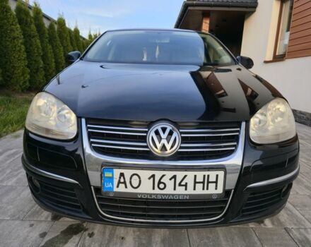 Черный Фольксваген Джетта, объемом двигателя 1.6 л и пробегом 235 тыс. км за 5500 $, фото 2 на Automoto.ua