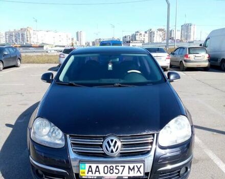 Черный Фольксваген Джетта, объемом двигателя 1.6 л и пробегом 235 тыс. км за 5500 $, фото 1 на Automoto.ua