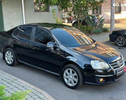Черный Фольксваген Джетта, объемом двигателя 1.6 л и пробегом 200 тыс. км за 5950 $, фото 7 на Automoto.ua
